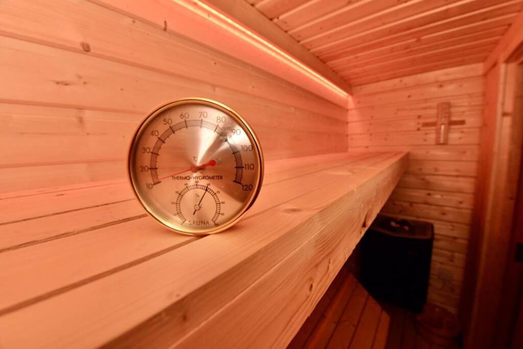 Flanders Loft Luxury Apartment With Sauna Dungiven Buitenkant foto